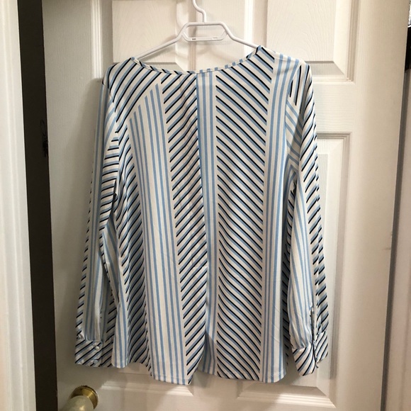 L long sleeve blouse - Picture 1 of 6